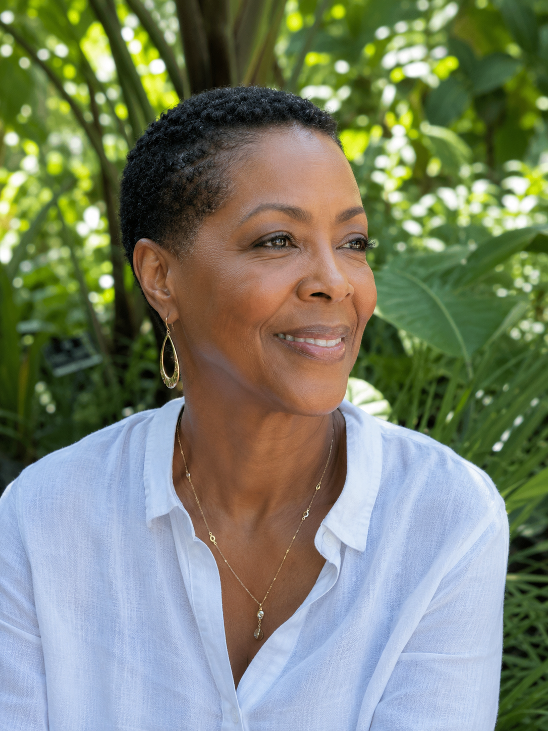 16 Low Cut Hairstyles for Women Over 50 That Look Stylish